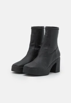 Petit Prix Nly by Nelly SORRY NOT SORRY BOOT - Bottines à plateau rond femme 4 Petit Prix Nly by Nelly SORRY NOT SORRY BOOT - Bottines à plateau rond femme -Nly by Nelly boutique 00065bcb184a4bacac8f5b87070a58c8