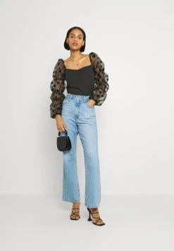 Nly by Nelly PUFF SLEEVES - T-shirt à manches longues Prix Raisonnable t-shirts et tops col carré femme 11 Nly by Nelly PUFF SLEEVES - T-shirt à manches longues Prix Raisonnable t-shirts et tops col carré femme -Nly by Nelly boutique 0279b4ec9b18481bbfda03ad0a7d858f