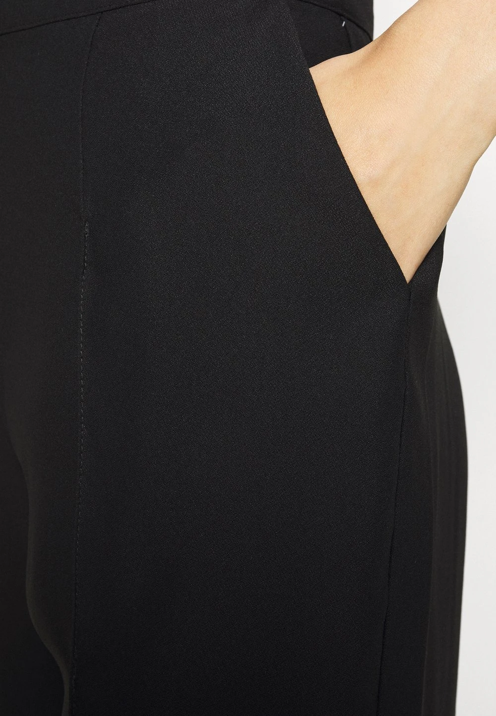 050fc9640f72409a800a2b61acd5a629.jpg Nly by Nelly DRESSED SIDE SLIT PANTS - Pantalon classique Un Tarif Préférentiel pantalons haute femme -Nly by Nelly boutique 050fc9640f72409a800a2b61acd5a629