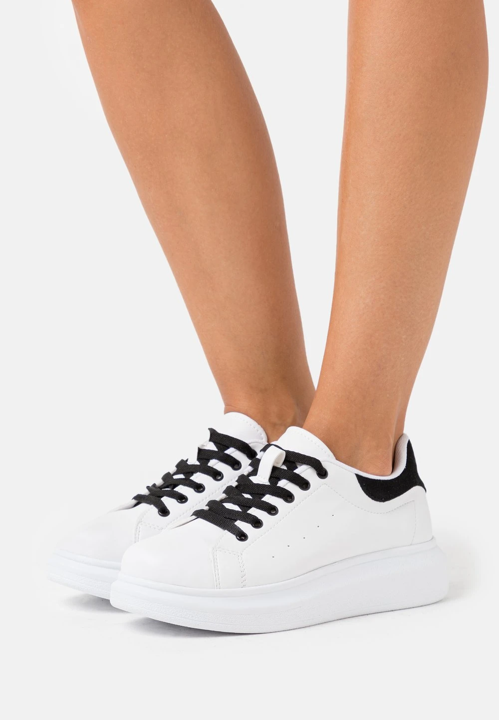 Prix Incroyables Nly by Nelly CASUAL NEWNESS - Baskets basses baskets & sneakers rond femme 3 Prix Incroyables Nly by Nelly CASUAL NEWNESS - Baskets basses baskets & sneakers rond femme