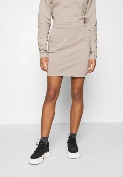 Nly by Nelly Prix Discount WATCH OUT SKIRT SET - Sweatshirt jupes col rond femme 16 Nly by Nelly Prix Discount WATCH OUT SKIRT SET - Sweatshirt jupes col rond femme -Nly by Nelly boutique 06d4877ae4e54c7b92fac005e1828f73