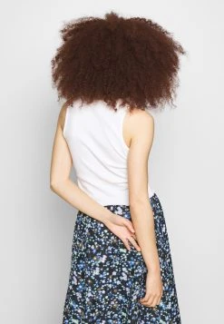 Prix Dynamité Nly by Nelly CUTE TANK - Débardeur t-shirts et tops col rond femme -Nly by Nelly boutique 0775dee51ee94e4c85e1c757ef8c858d