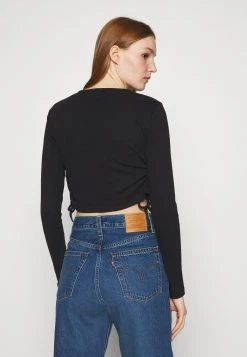 Nly by Nelly SIDE DRAWSTRING - T-shirt à manches longues Prix Gelé t-shirts et tops col rond femme 11 Nly by Nelly SIDE DRAWSTRING - T-shirt à manches longues Prix Gelé t-shirts et tops col rond femme -Nly by Nelly boutique 087c159c73dd4b57a7e997efe3fa9600