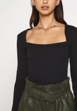 Nly by Nelly Prix Refroidis SQUARE DETAIL - T-shirt à manches longues t-shirts et tops col carré femme 7 Nly by Nelly Prix Refroidis SQUARE DETAIL - T-shirt à manches longues t-shirts et tops col carré femme -Nly by Nelly boutique 0adc791f7da94446ac98302e35746a41