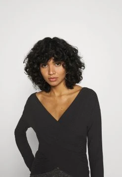 Nly by Nelly Un Tarif Préférentiel CRISS CROSS SHOULDER - T-shirt à manches longues t-shirts et tops echancrure dos femme 14 Nly by Nelly Un Tarif Préférentiel CRISS CROSS SHOULDER - T-shirt à manches longues t-shirts et tops echancrure dos femme -Nly by Nelly boutique 0c395b44cc784d6bb5ae1d211f3a42f5