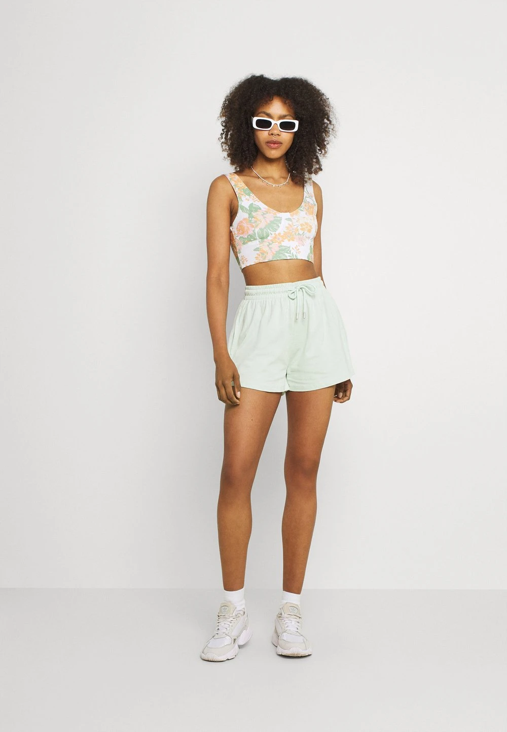 Prix Compétitif Nly by Nelly THROUGH THE SUMMER - Short shorts haute femme 4 Prix Compétitif Nly by Nelly THROUGH THE SUMMER - Short shorts haute femme – Image 2