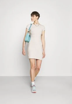 Nly by Nelly Qualité Supérieure PERFECT TEE DRESS - Robe en jersey robes col rond femme -Nly by Nelly boutique 10416c3486b24cca9e0f7dc0e7ae5f4d