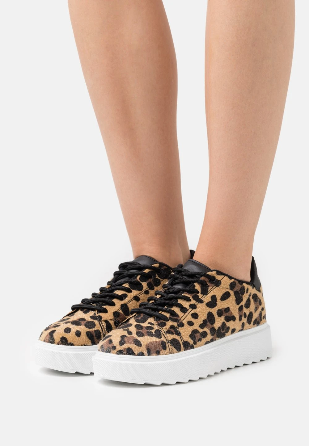 Nly by Nelly Garantie De Qualité 100% CARE LESS FURRY - Baskets basses sneakers rond femme 3 Nly by Nelly Garantie De Qualité 100% CARE LESS FURRY - Baskets basses sneakers rond femme