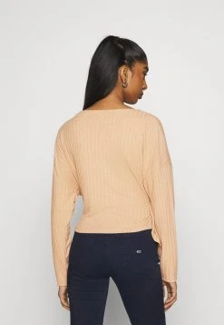 Nly by Nelly LUXURIOUS WRAP - T-shirt à manches longues Prix Gelé t-shirts et tops cache-cœur femme 15 Nly by Nelly LUXURIOUS WRAP - T-shirt à manches longues Prix Gelé t-shirts et tops cache-cœur femme -Nly by Nelly boutique 1d85dcec53c54e6b87b98d7ae186c36b