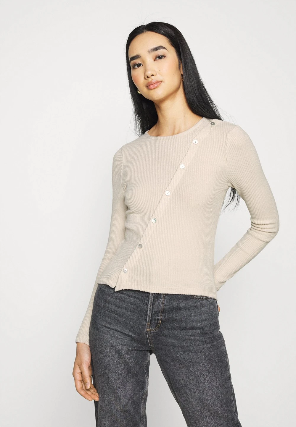 Nly by Nelly Prix Accessible Gilet pulls et gilets col rond femme 3 Nly by Nelly Prix Accessible Gilet pulls et gilets col rond femme