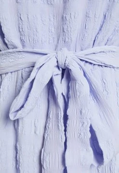 Nly by Nelly PUFF SLEEVE DRESS - Robe de jour Prix Cassé robes col en v profond femme -Nly by Nelly boutique 209257e2a52e40239744b2f087be32bb