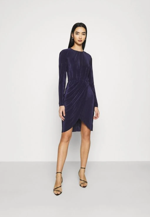 Prix Sympa Nly by Nelly GET IT ALL PLEATED DRESS - Robe fourreau robes col rond femme 1 Prix Sympa Nly by Nelly GET IT ALL PLEATED DRESS - Robe fourreau robes col rond femme -Nly by Nelly boutique 21a1d211ec8c42f78d23f1abfb2e942f