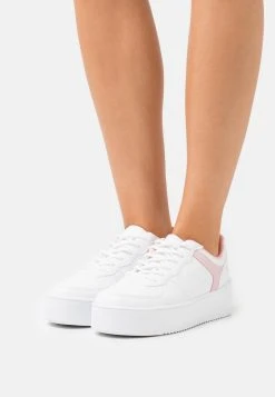 Nly by Nelly EDITION PLATFORM - Baskets basses En Remise sneakers rond femme