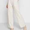 Nly by Nelly LOOSE PANTS - Pantalon classique Prix Sacrifiés pantalons haute femme