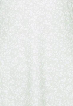 Nly by Nelly Prix Aimable AMAZE ME DRESS - Robe en jersey robes col en v profond femme 7 Nly by Nelly Prix Aimable AMAZE ME DRESS - Robe en jersey robes col en v profond femme -Nly by Nelly boutique 2e778d6698134435bf557e0e5f07be7d