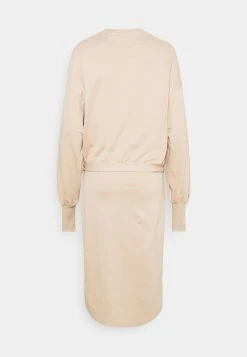 Un Tarif Préférentiel Nly by Nelly CHUNKY TIE DRESS - Robe de jour robes col rond femme 6 Un Tarif Préférentiel Nly by Nelly CHUNKY TIE DRESS - Robe de jour robes col rond femme -Nly by Nelly boutique 3079c720474e402c9e1fae93cc893485