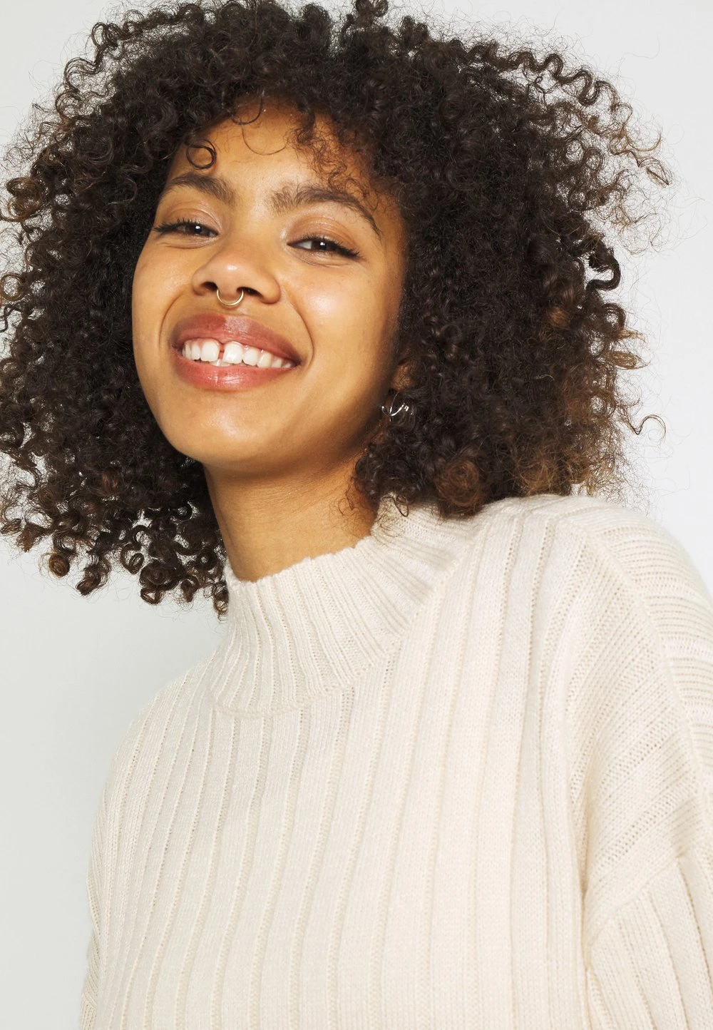 Nly by Nelly CROPPED TURTLE NECK - Pullover Prix Raisonnable pulls et gilets col officier femme 6 Nly by Nelly CROPPED TURTLE NECK - Pullover Prix Raisonnable pulls et gilets col officier femme – Image 4