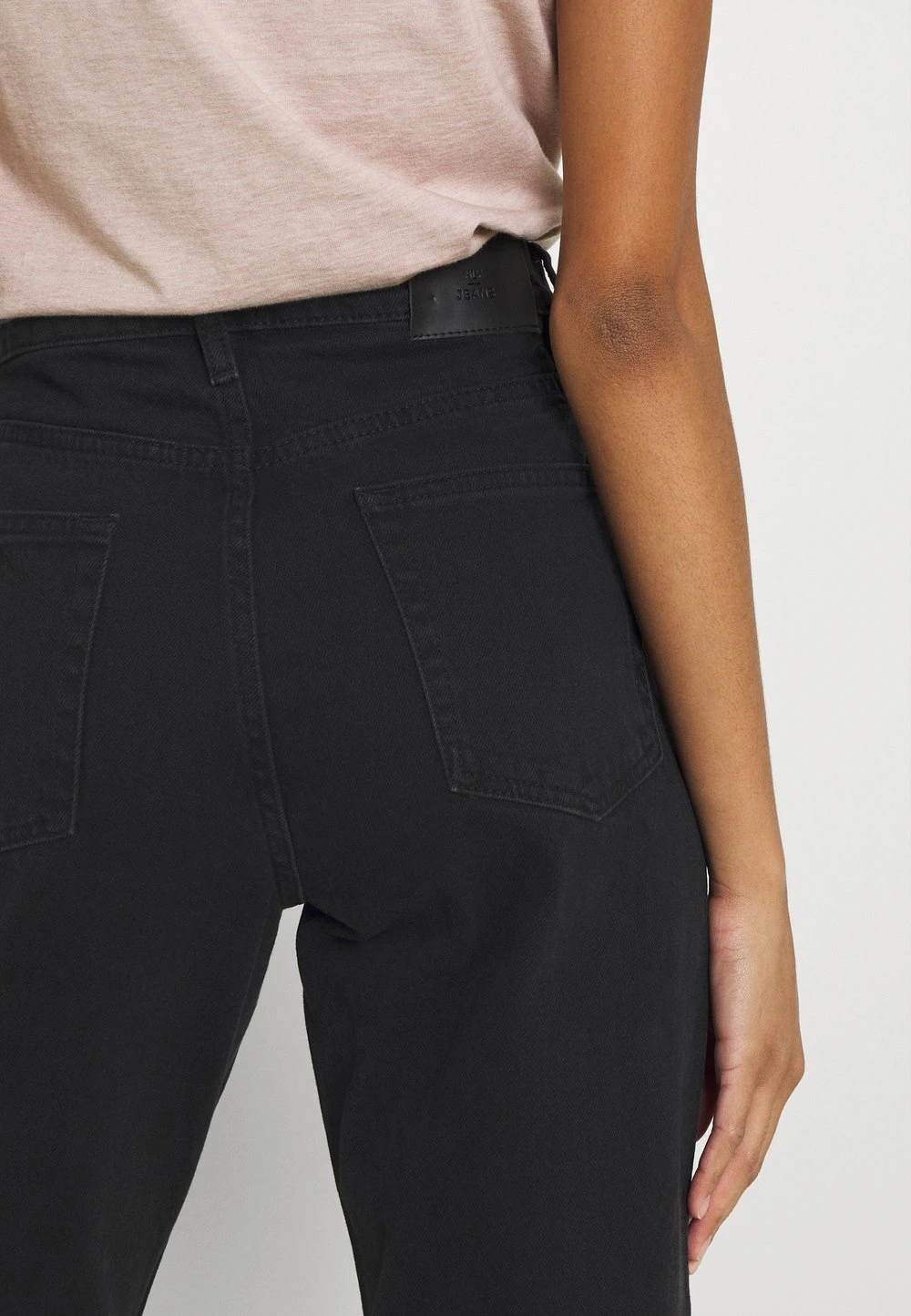 Nly by Nelly Se Vend Bas Prix CHEEKY - Jean droit jeans haute femme 7 Nly by Nelly Se Vend Bas Prix CHEEKY - Jean droit jeans haute femme – Image 5