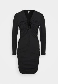 Nly by Nelly GORGEOUS KEYHOLE DRESS - Robe de soirée Marchandise de première qualité robes col en v profond femme -Nly by Nelly boutique 3161ce74e47e4dd7a7681e448915e5b0