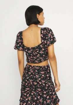 Nly by Nelly Un Tarif Préférentiel RUCHED FLORAL - Blouse chemises et blouses echancrure dos femme 4 Nly by Nelly Un Tarif Préférentiel RUCHED FLORAL - Blouse chemises et blouses echancrure dos femme -Nly by Nelly boutique 33e5898eee8f4c45b756aaab7b363e29