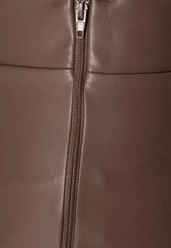 Nly by Nelly STRAIGHT PANTS - Pantalon classique Qualité Garantie pantalons haute femme -Nly by Nelly boutique 355b2ecc61764bccb1a156a55bc6356c