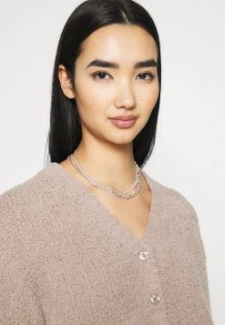 Prix Dynamité Nly by Nelly CROPPED FUZZY - Gilet pulls et gilets col en v profond femme 12 Prix Dynamité Nly by Nelly CROPPED FUZZY - Gilet pulls et gilets col en v profond femme -Nly by Nelly boutique 35f35b191ae64173b11d6b997e0a08d4