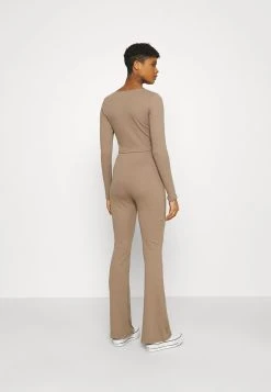 Prix Sacrifiés Nly by Nelly MY PERFECT SET - Sweatshirt pulls et gilets haute femme 4 Prix Sacrifiés Nly by Nelly MY PERFECT SET - Sweatshirt pulls et gilets haute femme -Nly by Nelly boutique 361224a681bc4574b8ef8ddf25111dd7