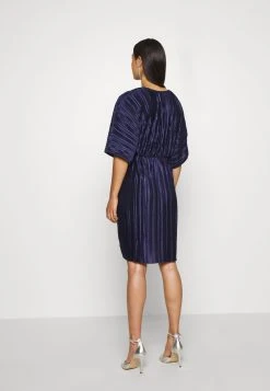 Nly by Nelly PLEATED KIMONO DRESS - Robe de soirée Prix Réduit robes cache-c&oelig;ur femme -Nly by Nelly boutique 3a0d08981f2e47afa517fac21e8aa63b