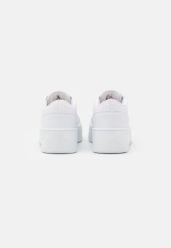 Nly by Nelly YOUTH PLATFORM - Baskets basses qualité absolue sneakers rond femme -Nly by Nelly boutique 3cd291acea1f4c14826dcc2f6b530696