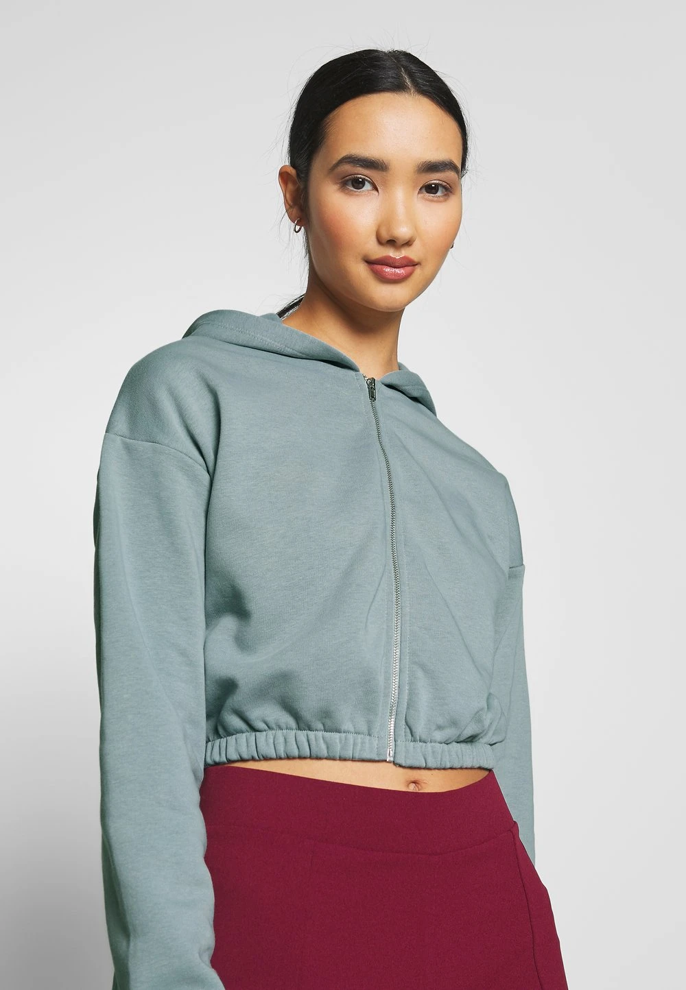 Prix Malin Nly by Nelly CROPPED ZIP HOODIE - Sweat à capuche zippé pulls et gilets femme 6 Prix Malin Nly by Nelly CROPPED ZIP HOODIE - Sweat à capuche zippé pulls et gilets femme – Image 4