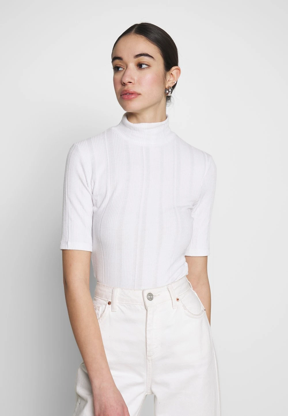 4051a33082e841c38480892e13311e69.jpg Nly by Nelly Vendre HIGH TURTLENECK TOP - T-shirt imprimé t-shirts et tops col rond femme -Nly by Nelly boutique 4051a33082e841c38480892e13311e69