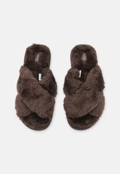 Nly by Nelly PERFECT FURRY FRIEND - Mules Prix Affortable chaussons ouvert femme -Nly by Nelly boutique 41a22e73b2ee41e680fb57c1f999dd02