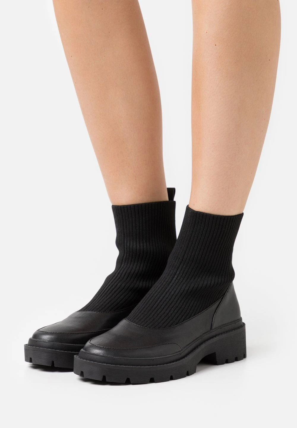 Un Tarif Préférentiel Nly by Nelly CHELSEA BOOT - Bottines rond femme 3 Un Tarif Préférentiel Nly by Nelly CHELSEA BOOT - Bottines rond femme