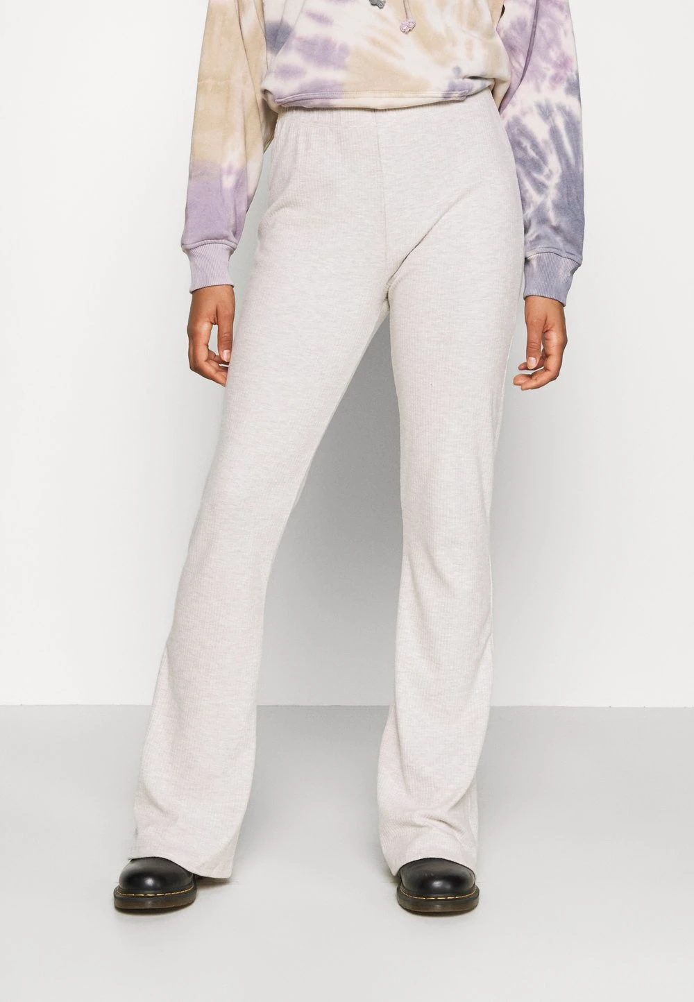 43409c348e634c879bec02520cc3c22f.jpg Garantie De Qualité 100% Nly by Nelly COZY SHOW PANTS - Pantalon classique pantalons haute femme -Nly by Nelly boutique 43409c348e634c879bec02520cc3c22f