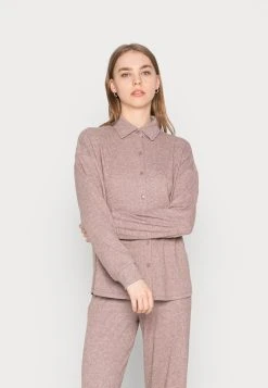 Prix Distinctifs Nly by Nelly COZY SHACKET - Gilet pulls & gilets col à revers femme