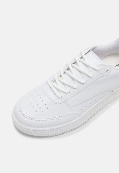 Nly by Nelly Meilleure qualité TRIGGERS - Baskets basses sneakers rond femme -Nly by Nelly boutique 446da23dd04b4ec39f4289bc7e690206