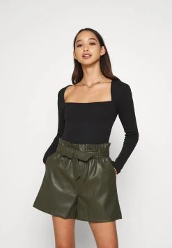 Nly by Nelly Prix Refroidis SQUARE DETAIL - T-shirt Ă manches longues t-shirts et tops col carré femme