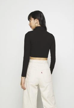 Qualité absolue Nly by Nelly LIGHT CROP - T-shirt à manches longues t-shirts et tops col officier femme -Nly by Nelly boutique 4abca45b13764373bf0d646c5d672b2c