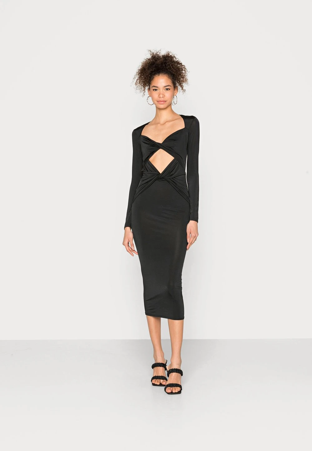 Nly by Nelly TWIST BUST DRESS - Robe de soirée En Remise robes col en v profond femme 3 Nly by Nelly TWIST BUST DRESS - Robe de soirée En Remise robes col en v profond femme