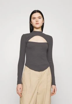 Rabais Nly by Nelly CURVED HEM KEYHOLE - T-shirt à manches longues t-shirts et tops col officier femme