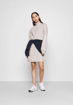 Nly by Nelly FRONT ZIP DRESS - Robe de jour Prix Réduit robes col camionneur femme -Nly by Nelly boutique 4d69df5b83964ec2932cf39c14f3360e