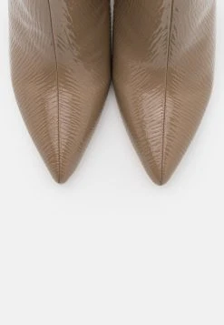 Nly by Nelly SHARP BLOCK BOOT - Bottines à talons hauts Prix Favorable pointu femme -Nly by Nelly boutique 4f93e98c90974e2e953b5a5ad37aa726