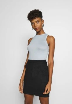 Nly by Nelly Prix Accessible A SIMPLE TANK - Débardeur t-shirts et tops col rond femme