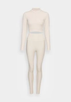 Nly by Nelly Prix Discount SPORTY ZIP SET - Legging pantalons col officier femme -Nly by Nelly boutique 53f7d25cbe2a475b9d2595a26f0033f2