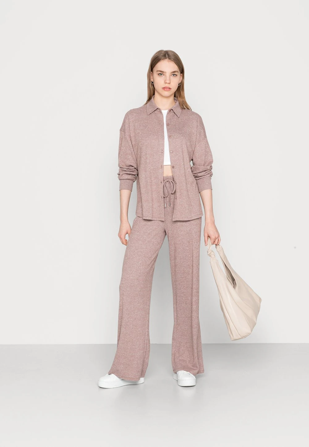 Prix Distinctifs Nly by Nelly COZY SHACKET - Gilet pulls & gilets col à revers femme 4 Prix Distinctifs Nly by Nelly COZY SHACKET - Gilet pulls & gilets col à revers femme – Image 2