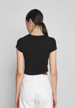Prix Distinctifs Nly by Nelly PERFECT CROPPED TEE - T-shirt basique t-shirts et tops col rond femme 4 Prix Distinctifs Nly by Nelly PERFECT CROPPED TEE - T-shirt basique t-shirts et tops col rond femme -Nly by Nelly boutique 560c576ad6db402bbb2be5dd7024790c
