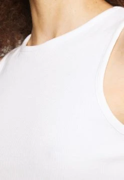 Prix Dynamité Nly by Nelly CUTE TANK - Débardeur t-shirts et tops col rond femme -Nly by Nelly boutique 560e8d3deedf40918d0d2029f194d9ba