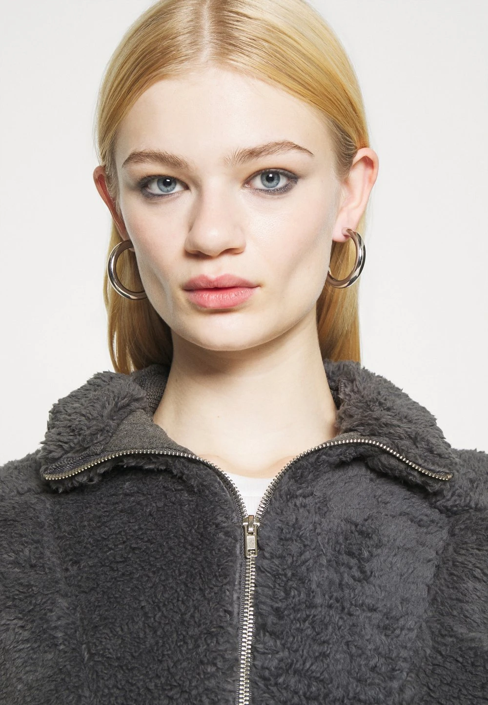 5b9fbf314da24418906848fc56de5297.jpg Nly by Nelly TEDDY DRESS - Robe de jour Soldes En Ligne robes col camionneur femme -Nly by Nelly boutique 5b9fbf314da24418906848fc56de5297