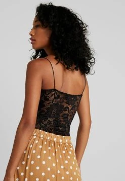 Nly by Nelly Soldes En Ligne STRAP BODYSUIT - Débardeur t-shirts et tops col en v profond femme 10 Nly by Nelly Soldes En Ligne STRAP BODYSUIT - Débardeur t-shirts et tops col en v profond femme -Nly by Nelly boutique 5bbe30e84acb40b68920e6c2550fda07