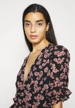 Nly by Nelly Rabais BE MINE DRESS - Robe de jour robes col en v profond femme 12 Nly by Nelly Rabais BE MINE DRESS - Robe de jour robes col en v profond femme -Nly by Nelly boutique 5bc89d6a6401440f8fff50d69f1722c7